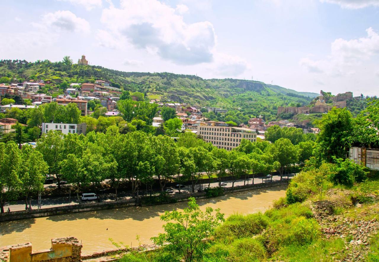 Apartments Of Aurumi Tbilisi Exterior photo